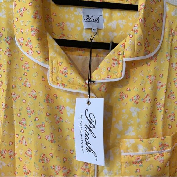 Plush Revolve NWT Floral PJ & Eye Mask Set in Yellow - Picture 5 of 8
